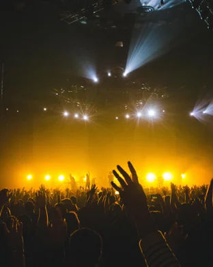 Candlelight: Coldplay & Imagine Dragons Tribute