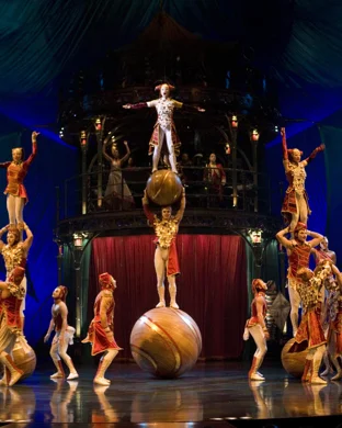 Cirque Du Soleil - Twas The Night Before